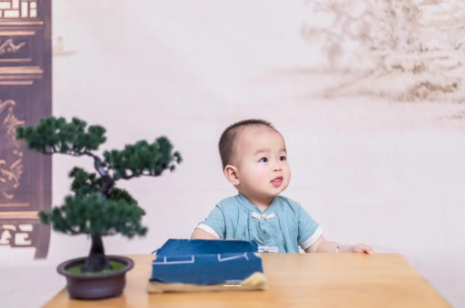 武威宝宝喊肚子疼怎么回事